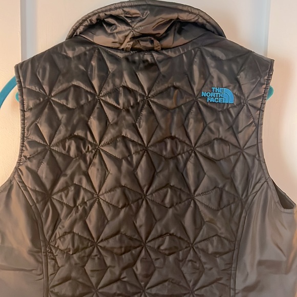 The North Face vest - Picture 6 of 8